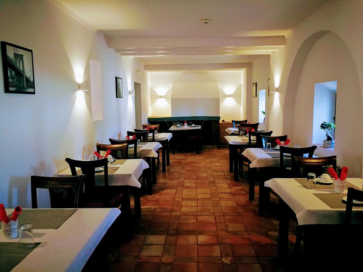 Hotel Ronda Moments Exteriör bild